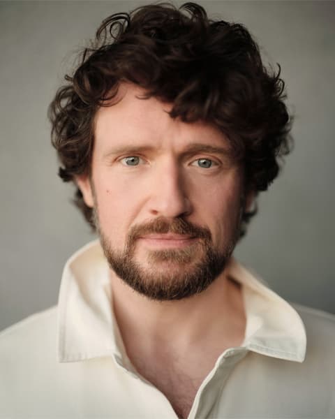 Edward Harrison headshot